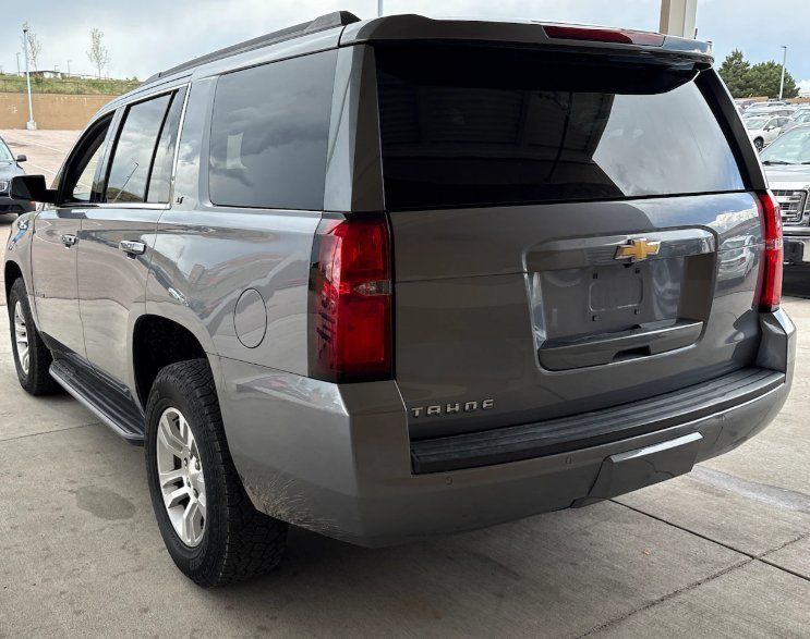 chevrolet tahoe 2018 1GNSKBKC2JR216667 image chevrolet tahoe 2018 1GNSKBKC2JR216667 image