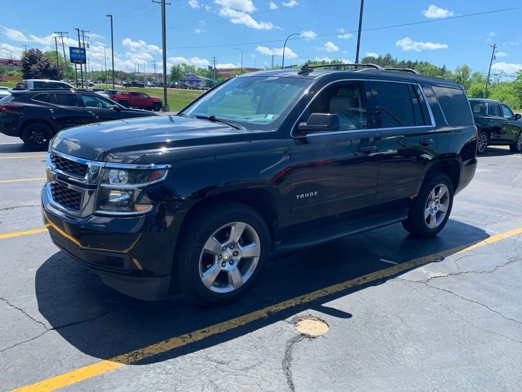 chevrolet tahoe 2017 1GNSKAKC7HR332046 image chevrolet tahoe 2017 1GNSKAKC7HR332046 image