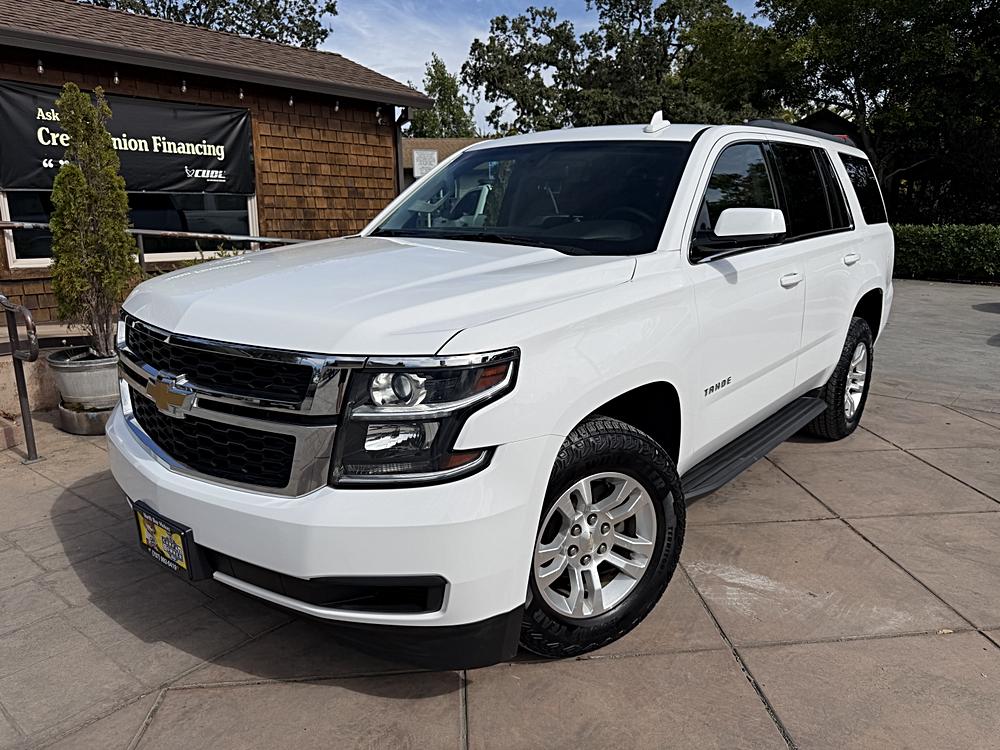 chevrolet tahoe 2017 1GNSCAEC2HR310092 image chevrolet tahoe 2017 1GNSCAEC2HR310092 image