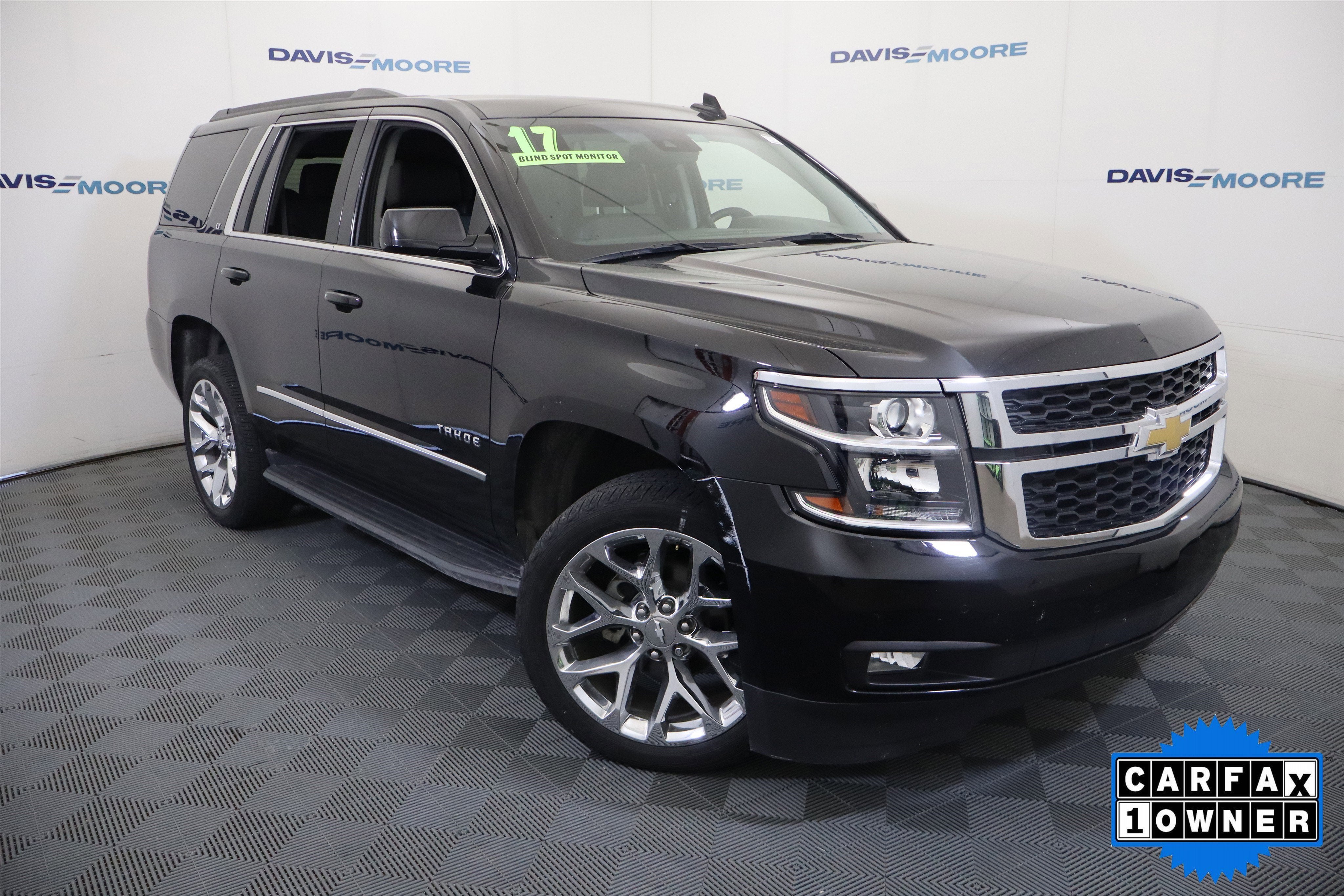 chevrolet tahoe 2017 1GNSKBKC8HR355681 image chevrolet tahoe 2017 1GNSKBKC8HR355681 image