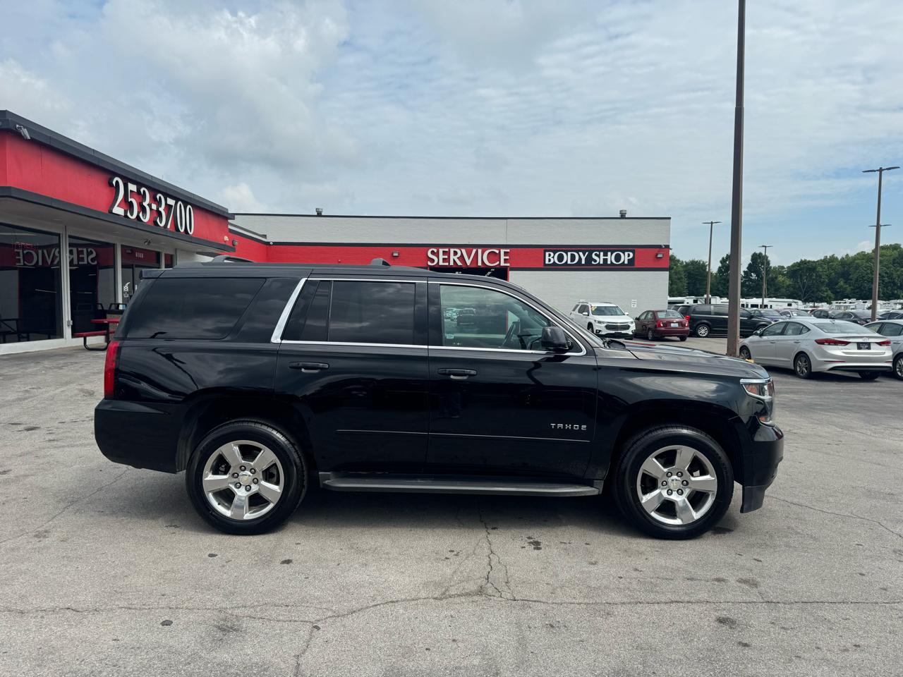 chevrolet tahoe 2017 1GNSKAKC5HR289424 image chevrolet tahoe 2017 1GNSKAKC5HR289424 image