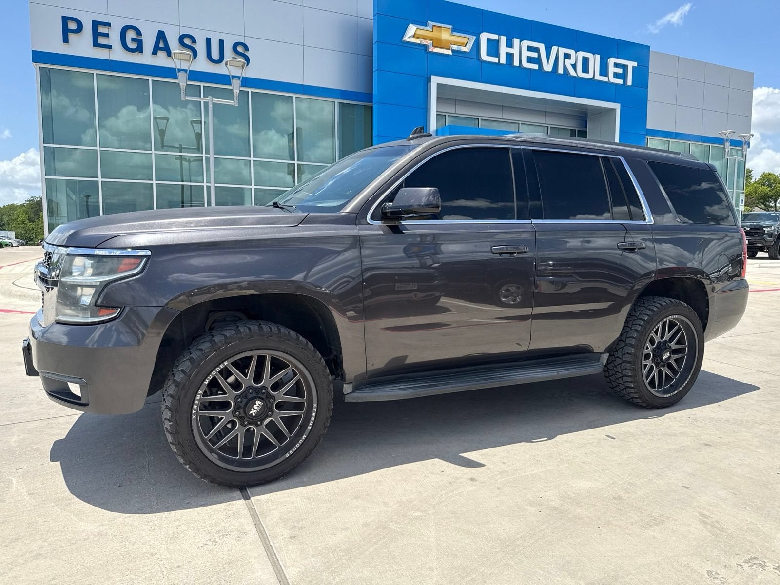 chevrolet tahoe 2017 1GNSKBKC2HR134190 image chevrolet tahoe 2017 1GNSKBKC2HR134190 image