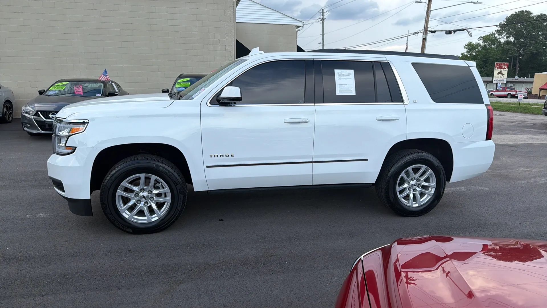 chevrolet tahoe 2017 1GNSKBKC2HR317055 image chevrolet tahoe 2017 1GNSKBKC2HR317055 image