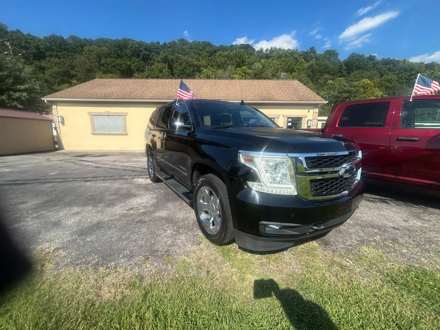 chevrolet tahoe 2017 1GNSKBKC2HR112237 image chevrolet tahoe 2017 1GNSKBKC2HR112237 image