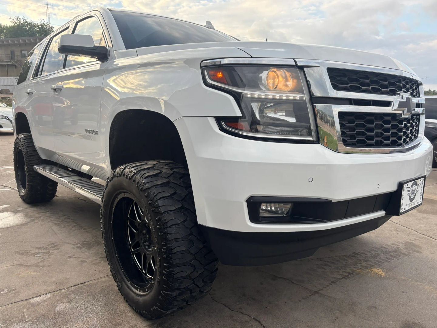 chevrolet tahoe 2017 1GNSKBKC2HR408097 image chevrolet tahoe 2017 1GNSKBKC2HR408097 image