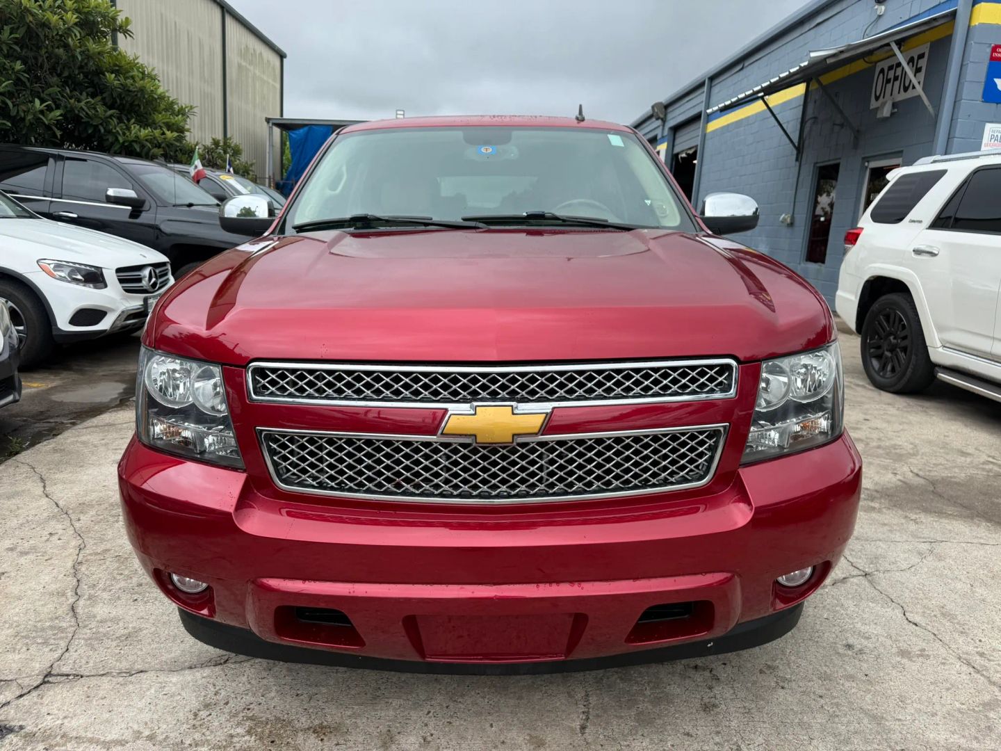 chevrolet tahoe 2012 1GNSCCE03CR250916 image chevrolet tahoe 2012 1GNSCCE03CR250916 image
