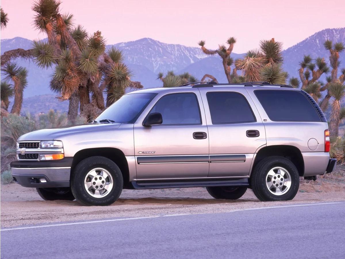chevrolet tahoe 2004 1GNEC13V34R259715 image chevrolet tahoe 2004 1GNEC13V34R259715 image