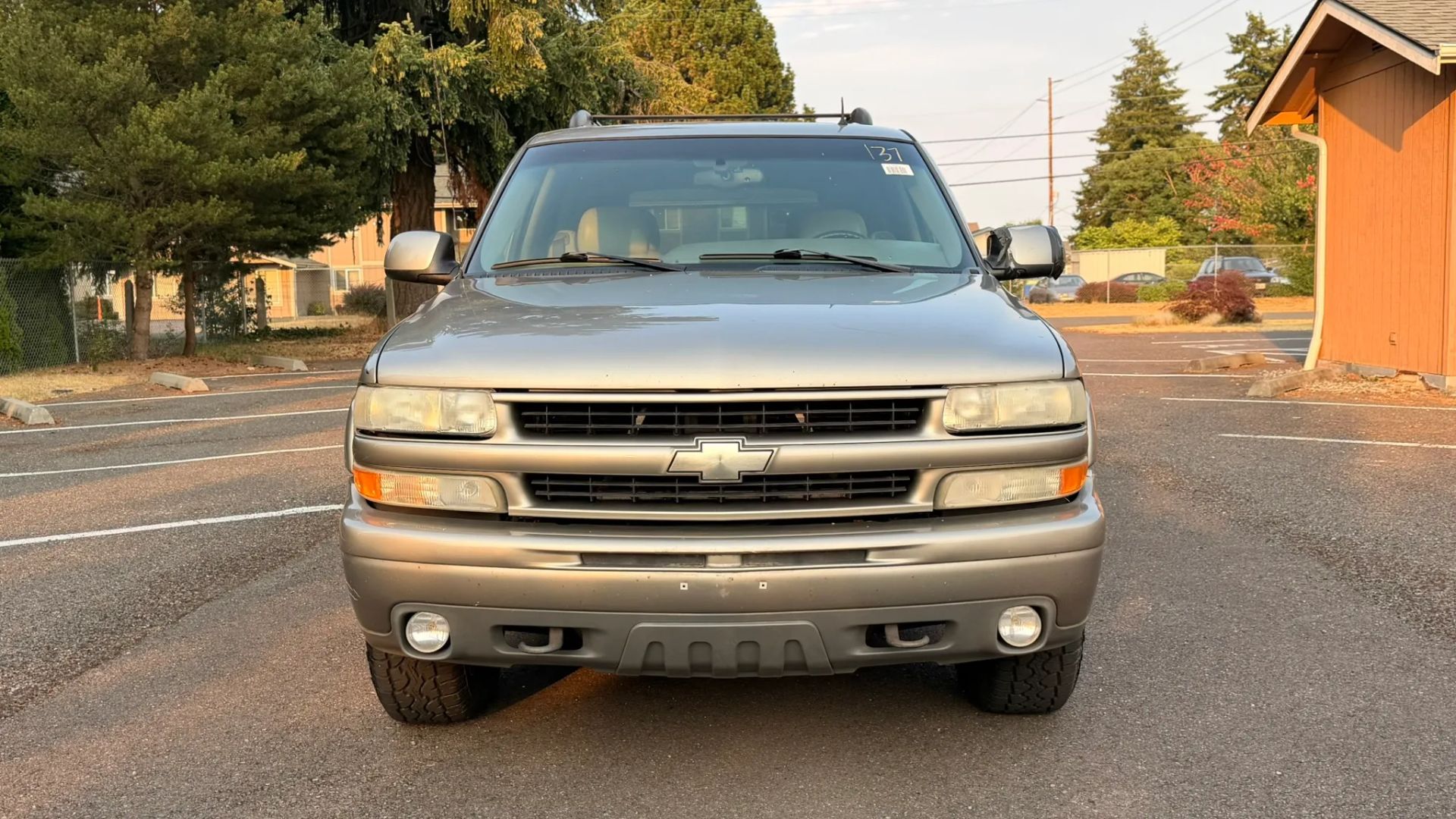 chevrolet tahoe 2002 1GNEK13T82R195461 image chevrolet tahoe 2002 1GNEK13T82R195461 image