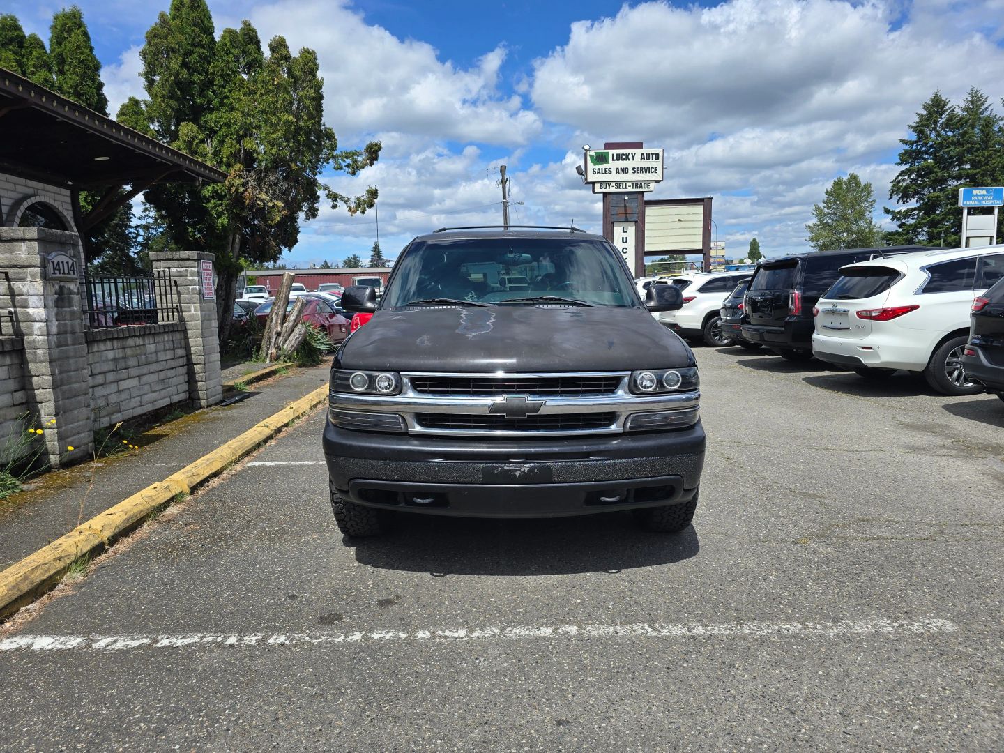 chevrolet tahoe 2002 1GNEK13Z62J179178 image chevrolet tahoe 2002 1GNEK13Z62J179178 image