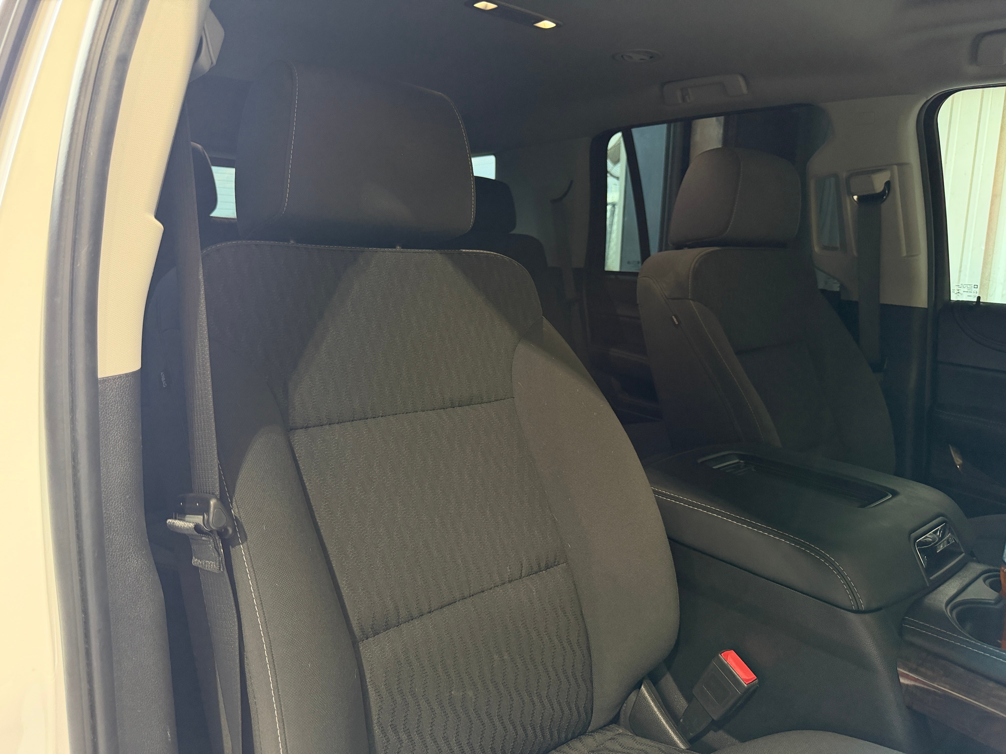 chevrolet tahoe 2020 1GNSCAKC3LR288326 image chevrolet tahoe 2020 1GNSCAKC3LR288326 image