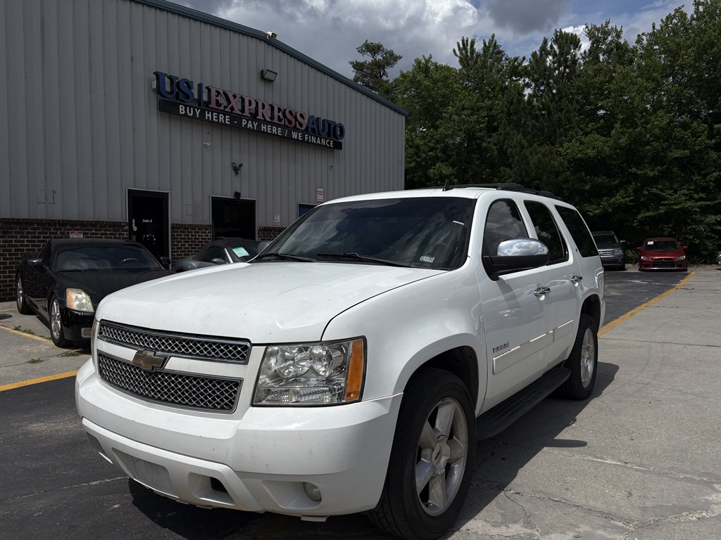 chevrolet tahoe 2011 1GNSCBE03BR132597 image chevrolet tahoe 2011 1GNSCBE03BR132597 image