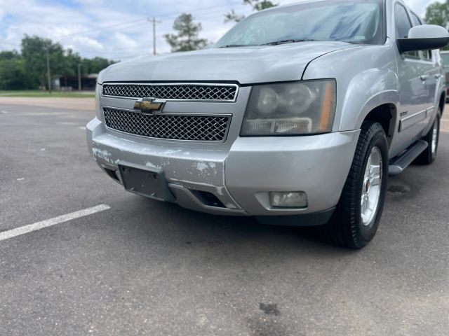 chevrolet tahoe 2011 1GNSCBE04BR360172 image chevrolet tahoe 2011 1GNSCBE04BR360172 image