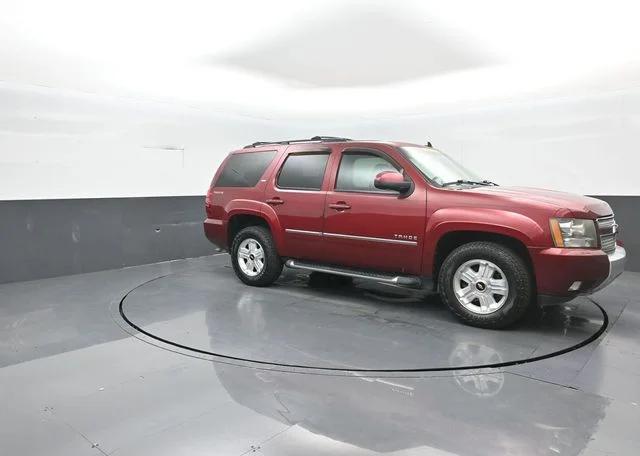 chevrolet tahoe 2011 1GNSCBE08BR130375 image chevrolet tahoe 2011 1GNSCBE08BR130375 image