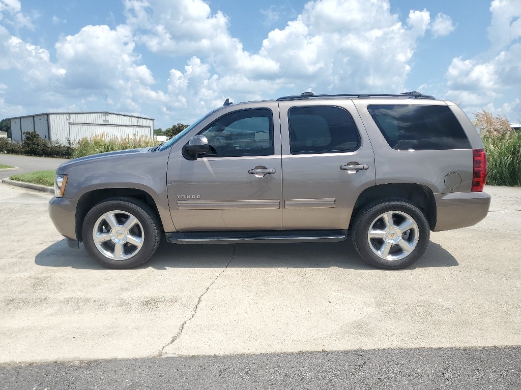 chevrolet tahoe 2011 1GNSCAE06BR345196 image chevrolet tahoe 2011 1GNSCAE06BR345196 image