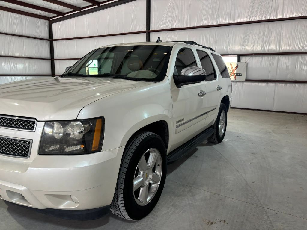 chevrolet tahoe 2011 1GNSKCE04BR130169 image chevrolet tahoe 2011 1GNSKCE04BR130169 image