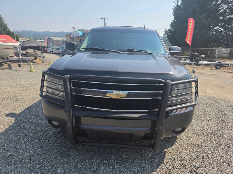 chevrolet tahoe 2011 1GNSKBE04BR136984 image chevrolet tahoe 2011 1GNSKBE04BR136984 image
