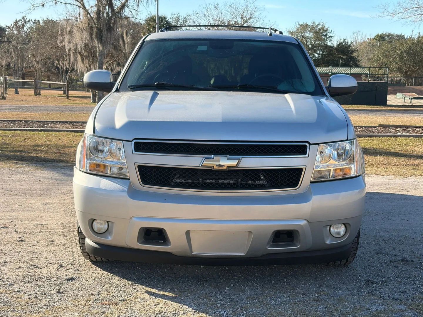 chevrolet tahoe 2011 1GNSCBE05BR162930 image chevrolet tahoe 2011 1GNSCBE05BR162930 image