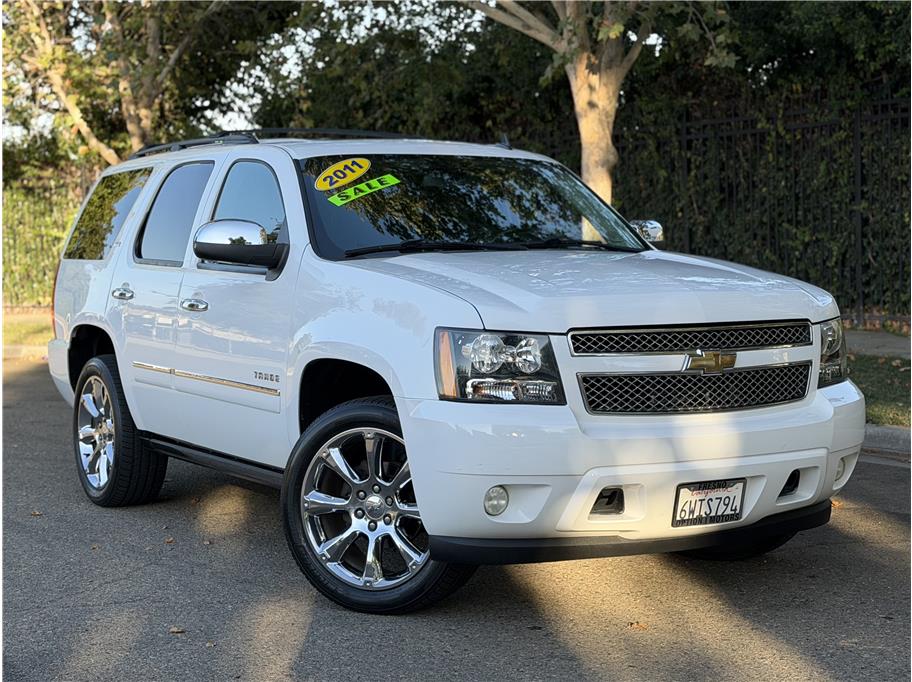chevrolet tahoe 2011 1GNSCCE03BR179313 image chevrolet tahoe 2011 1GNSCCE03BR179313 image