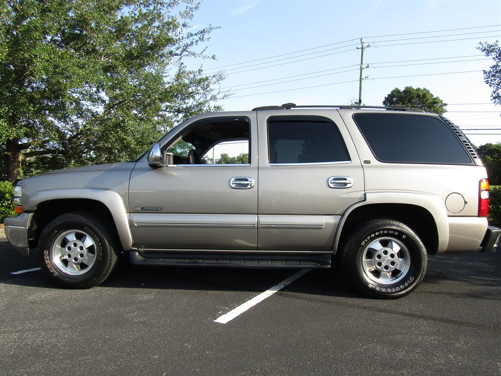 chevrolet tahoe 2003 1GNEC13Z33R102266 image chevrolet tahoe 2003 1GNEC13Z33R102266 image