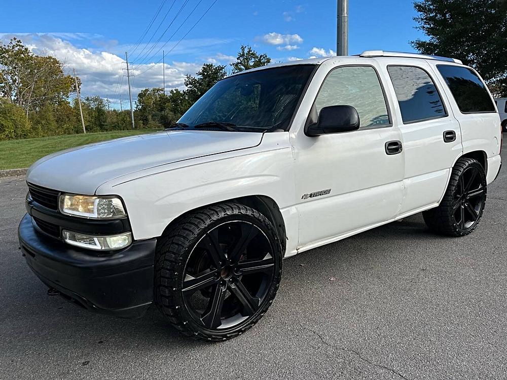 chevrolet tahoe 2003 1GNEC13V93R300881 image chevrolet tahoe 2003 1GNEC13V93R300881 image