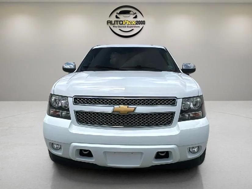 chevrolet tahoe 2013 1GNSCBE04DR126214 image chevrolet tahoe 2013 1GNSCBE04DR126214 image