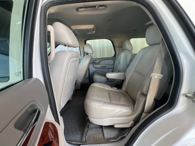 chevrolet tahoe 2013 1GNSCCE01DR160763 image chevrolet tahoe 2013 1GNSCCE01DR160763 image