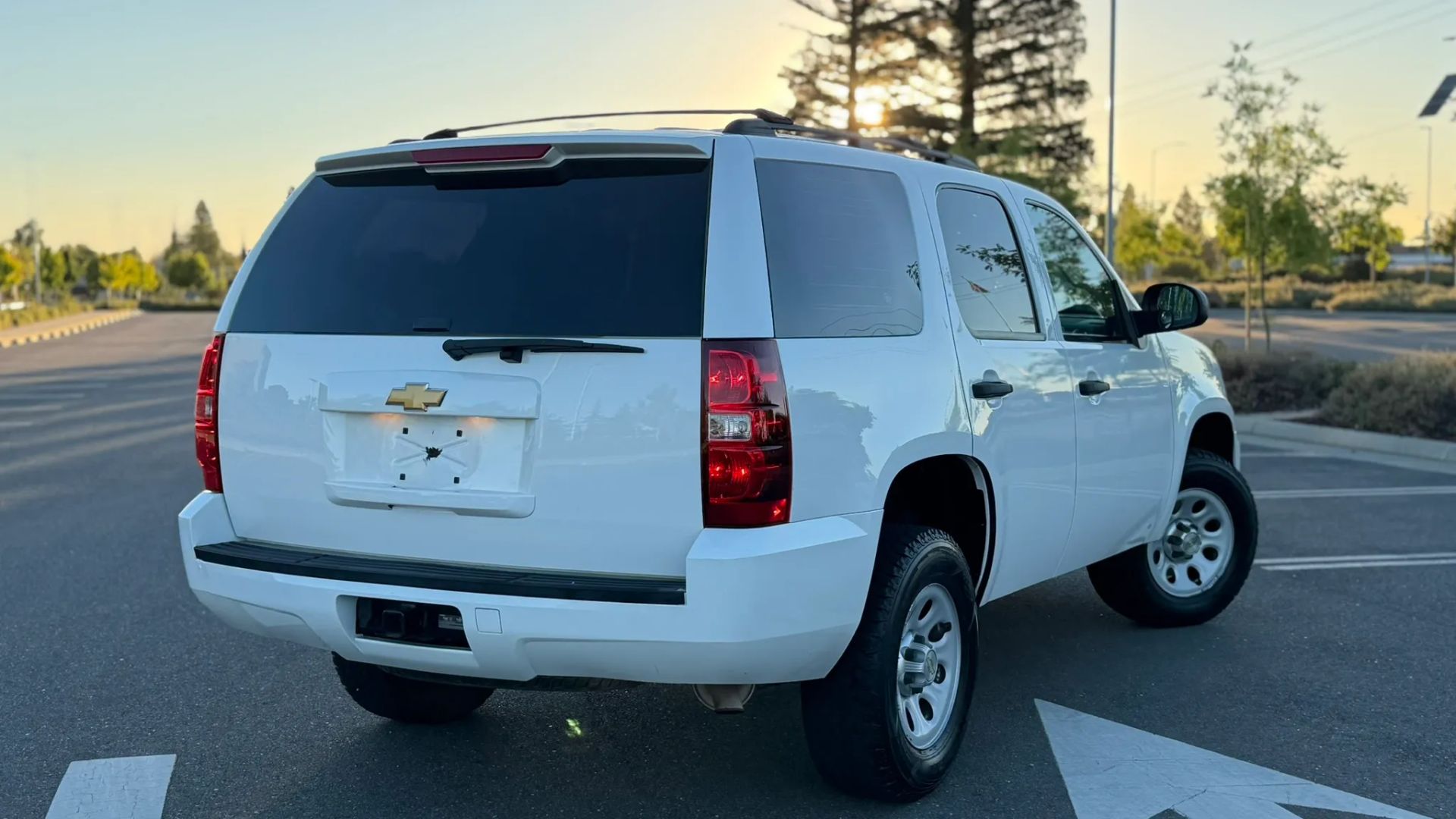 chevrolet tahoe 2013 1GNSK4E09DR334801 image chevrolet tahoe 2013 1GNSK4E09DR334801 image