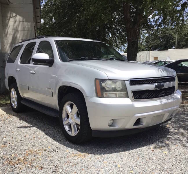 chevrolet tahoe 2010 1GNUKBE05AR290496 image chevrolet tahoe 2010 1GNUKBE05AR290496 image