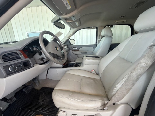 chevrolet tahoe 2010 1GNMCBE30AR204082 image chevrolet tahoe 2010 1GNMCBE30AR204082 image