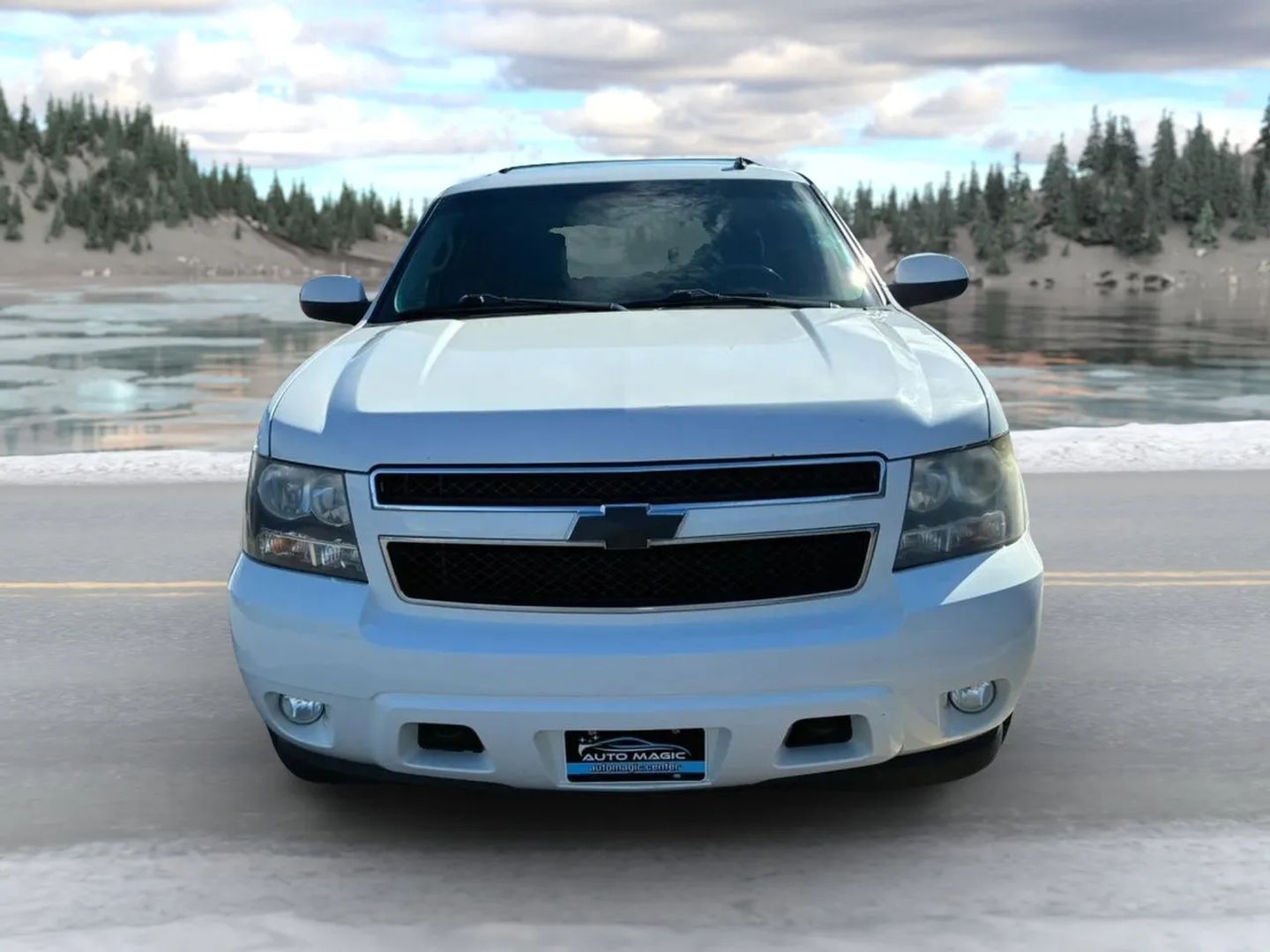 chevrolet tahoe 2010 1GNUKBE08AR106779 image chevrolet tahoe 2010 1GNUKBE08AR106779 image