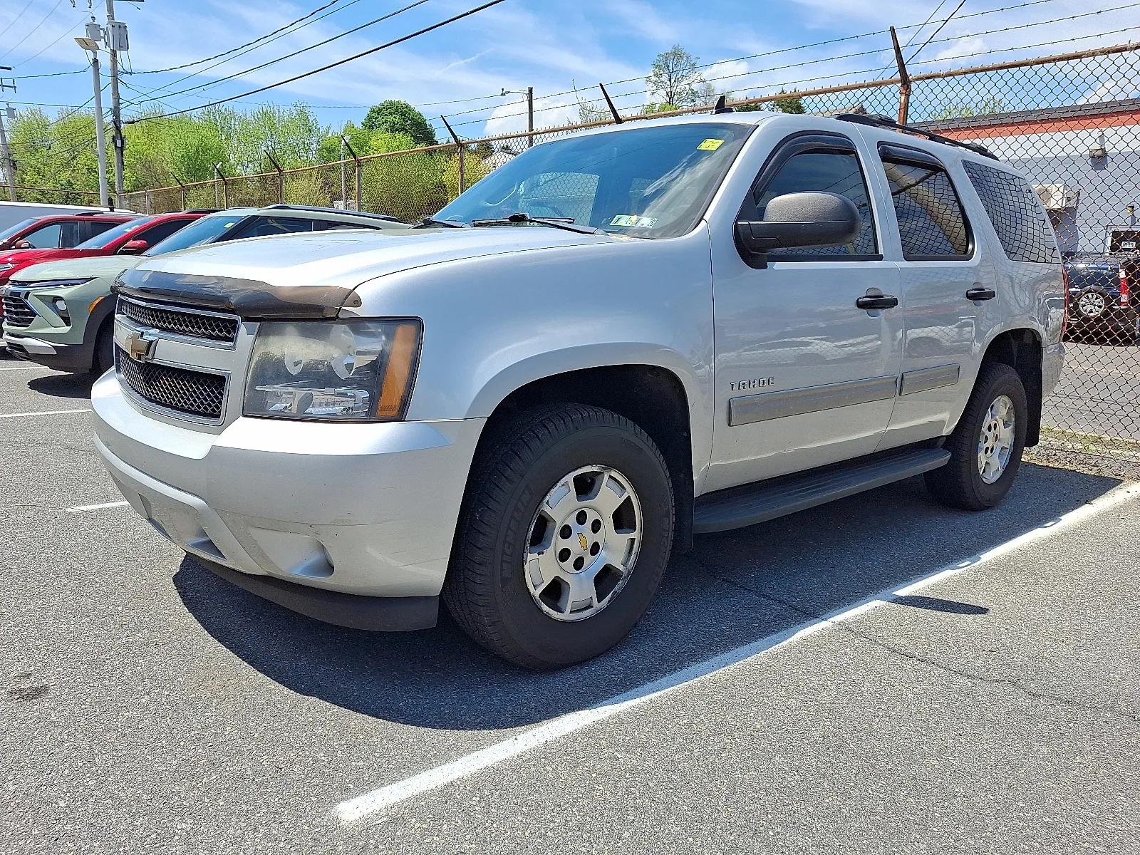 chevrolet tahoe 2010 1GNUKAE04AR282898 image