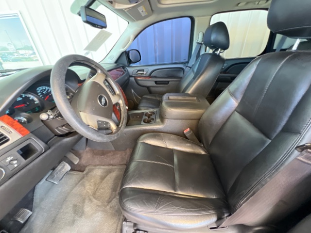 chevrolet tahoe 2014 1GNSCBE01ER242620 image chevrolet tahoe 2014 1GNSCBE01ER242620 image