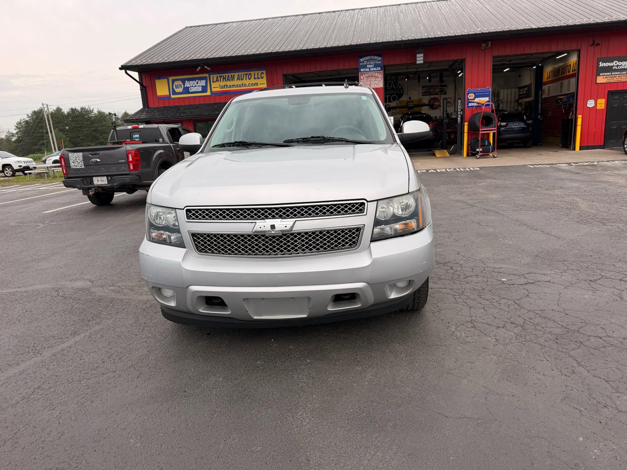chevrolet tahoe 2014 1GNSKAE09ER187105 image chevrolet tahoe 2014 1GNSKAE09ER187105 image