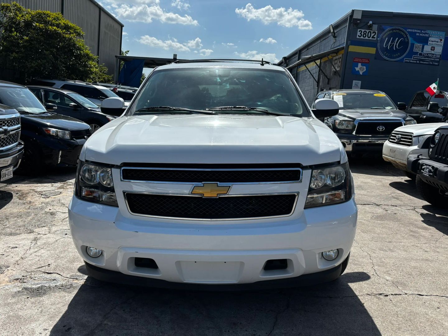 chevrolet tahoe 2014 1GNSCBE05ER144030 image chevrolet tahoe 2014 1GNSCBE05ER144030 image