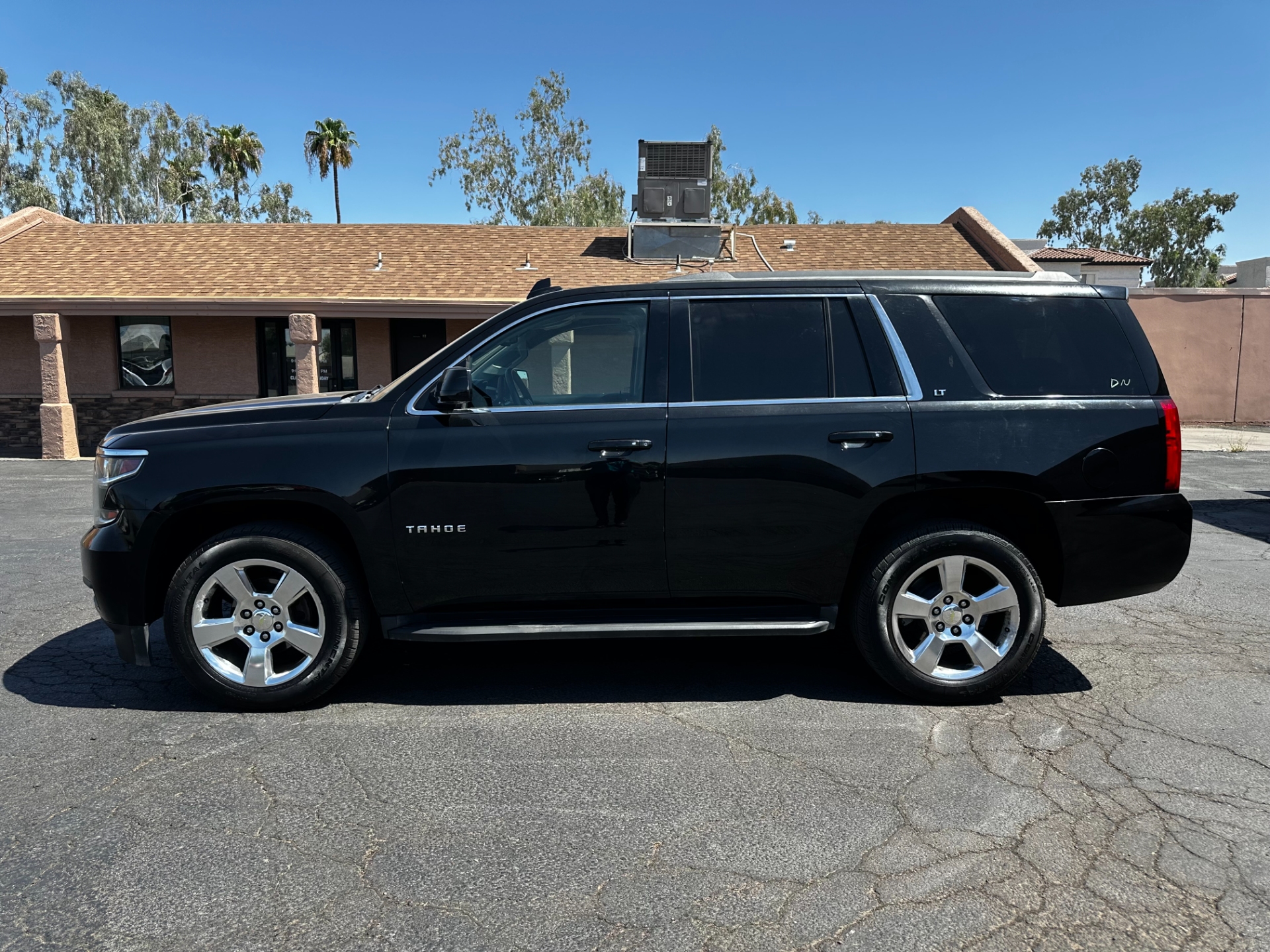 chevrolet tahoe 2015 1GNSKBKC4FR717714 image chevrolet tahoe 2015 1GNSKBKC4FR717714 image