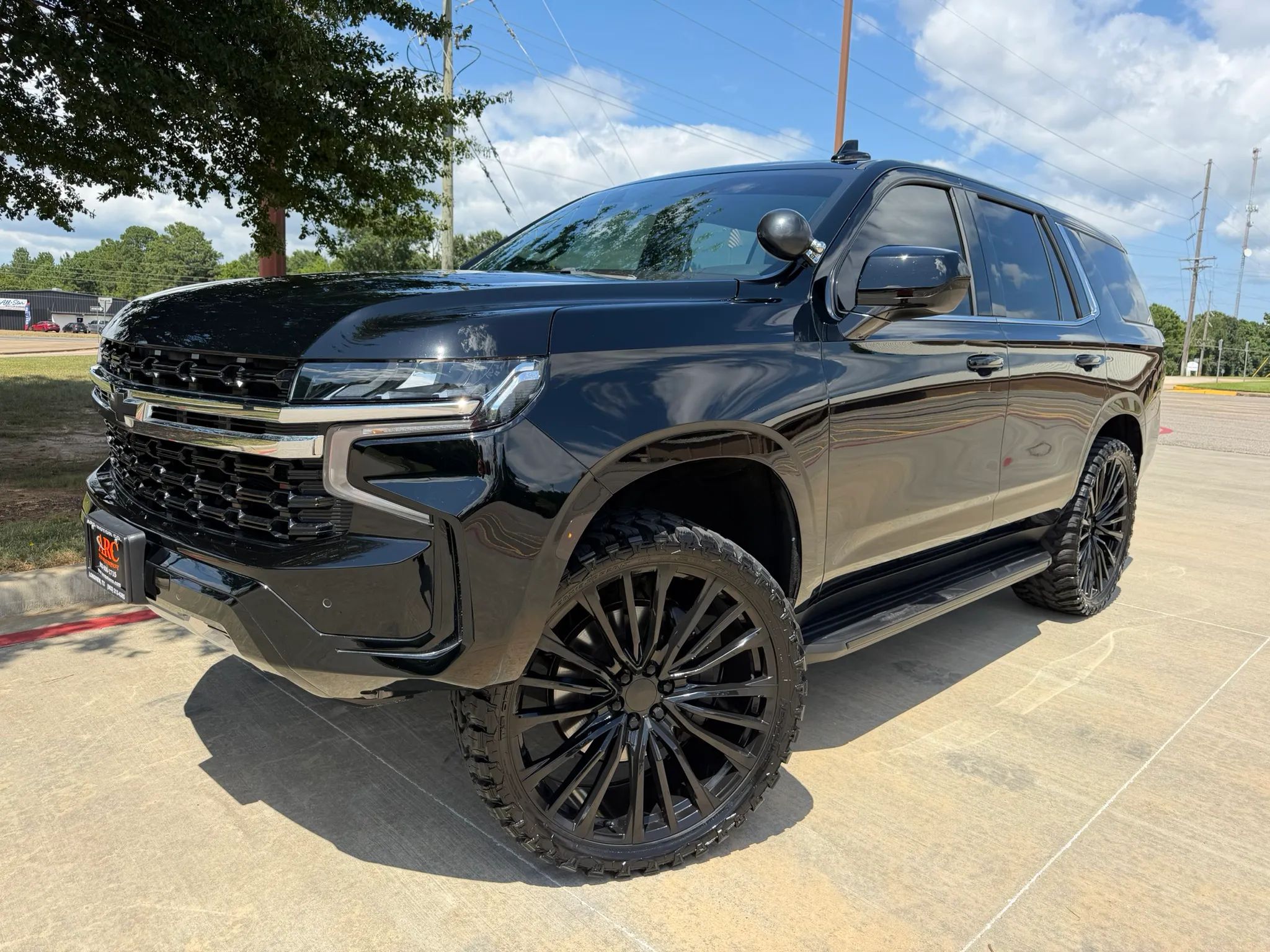 chevrolet tahoe 2022 1GNSKLED8NR169404 image chevrolet tahoe 2022 1GNSKLED8NR169404 image