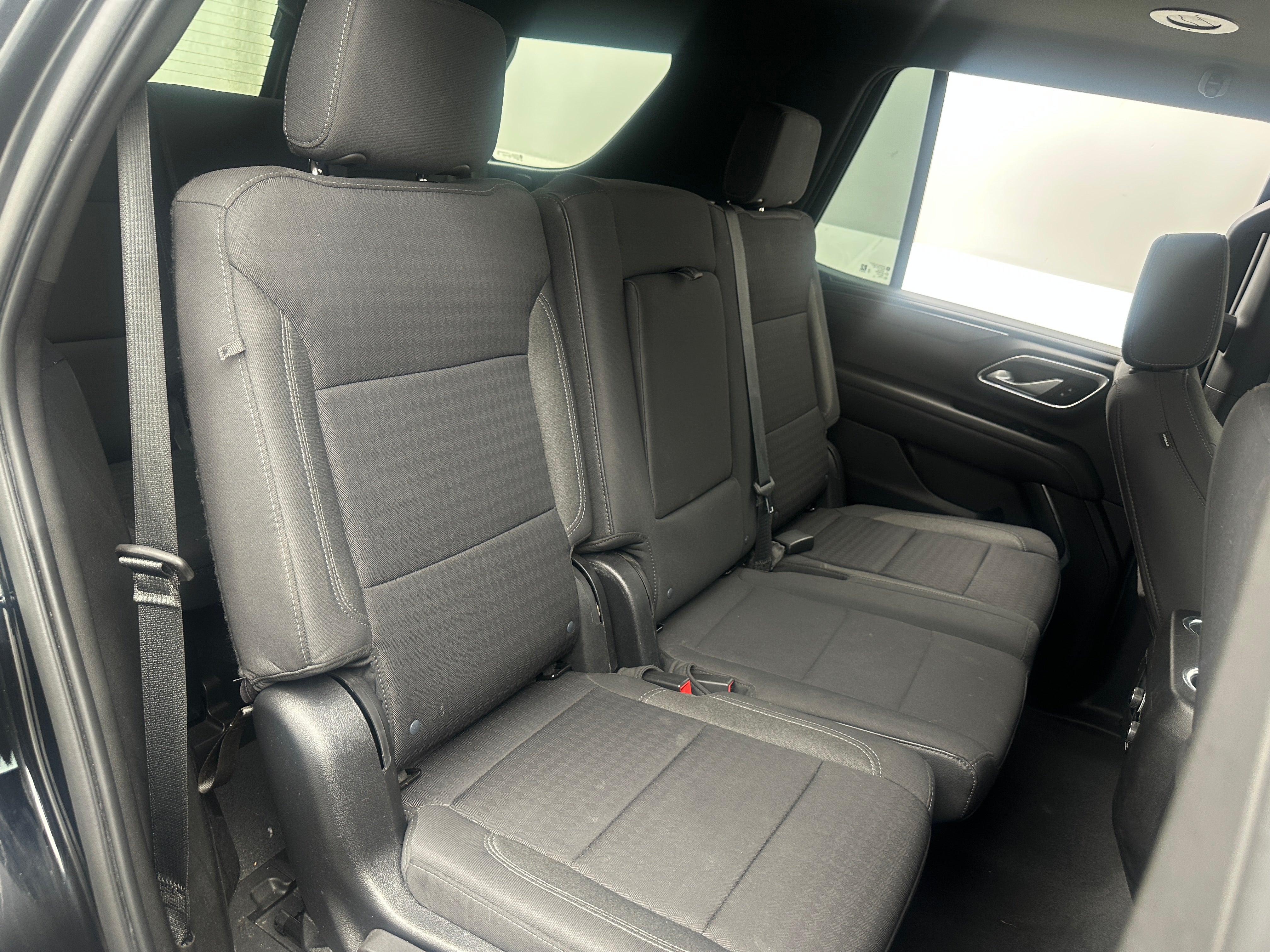 chevrolet tahoe 2022 1GNSKMKD0NR331584 image chevrolet tahoe 2022 1GNSKMKD0NR331584 image