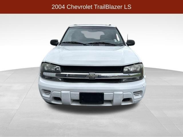 chevrolet trailblazer 2004 1GNDT13S342270885 image chevrolet trailblazer 2004 1GNDT13S342270885 image