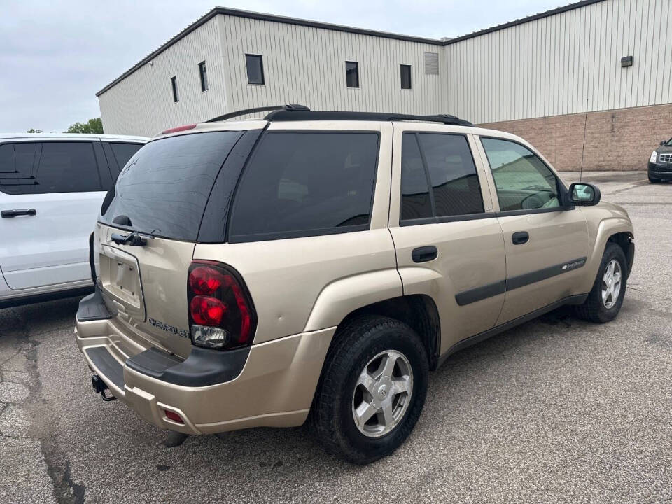 chevrolet trailblazer 2004 1GNDT13S042384584 image chevrolet trailblazer 2004 1GNDT13S042384584 image