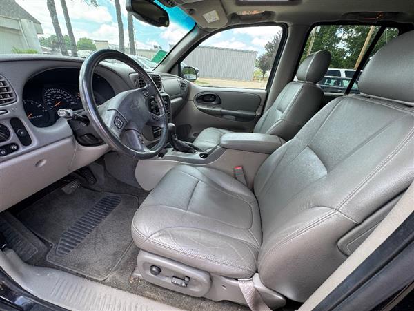 chevrolet trailblazer 2002 1GNDS13S522206749 image chevrolet trailblazer 2002 1GNDS13S522206749 image