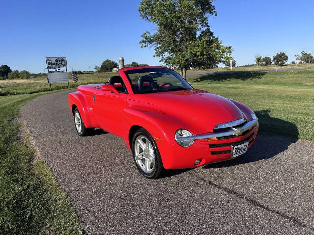 chevrolet ssr 2004 1GCES14PX4B104146 image chevrolet ssr 2004 1GCES14PX4B104146 image