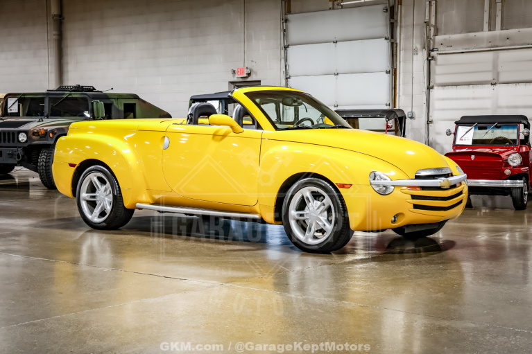 chevrolet ssr 2004 1GCES14PX4B112151 image chevrolet ssr 2004 1GCES14PX4B112151 image