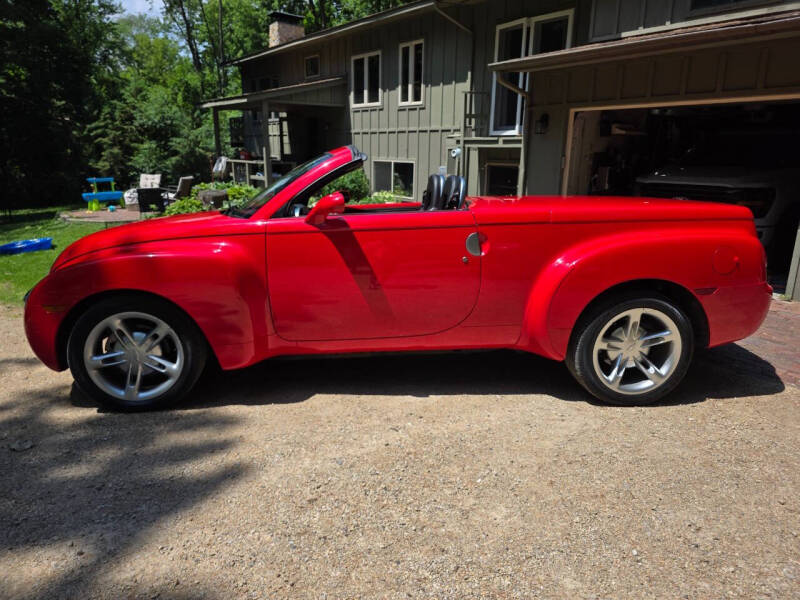chevrolet ssr 2004 1GCES14P64B111742 image chevrolet ssr 2004 1GCES14P64B111742 image