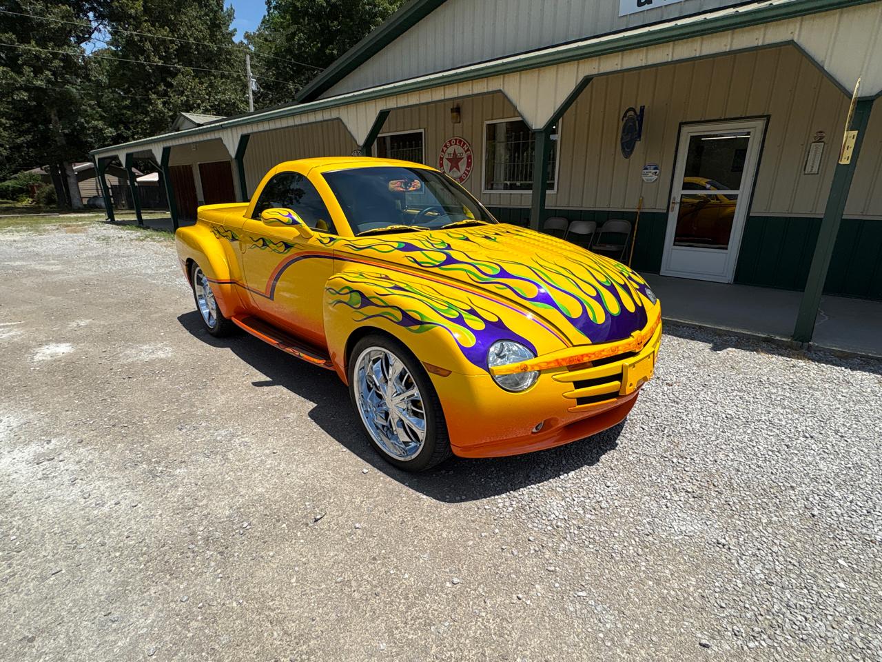 chevrolet ssr 2004 1GCES14P34B111049 image chevrolet ssr 2004 1GCES14P34B111049 image