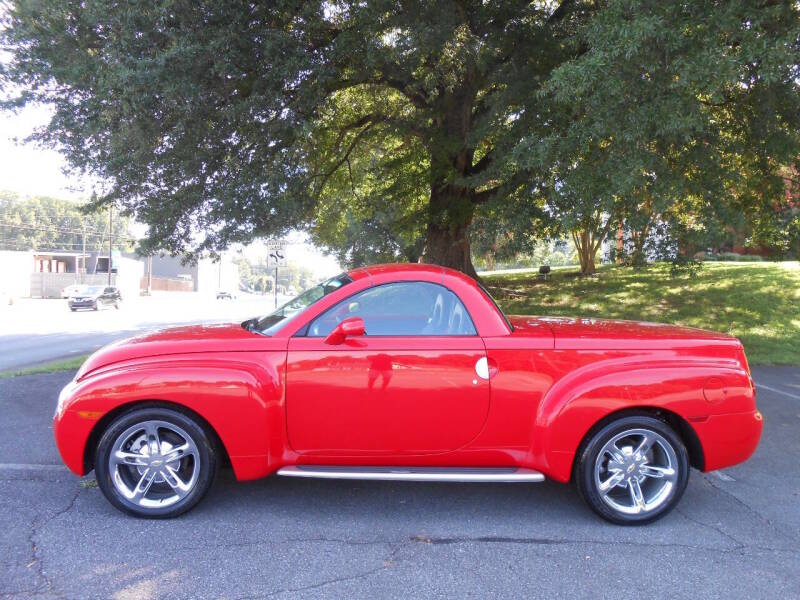 chevrolet ssr 2004 1GCES14P64B113877 image chevrolet ssr 2004 1GCES14P64B113877 image
