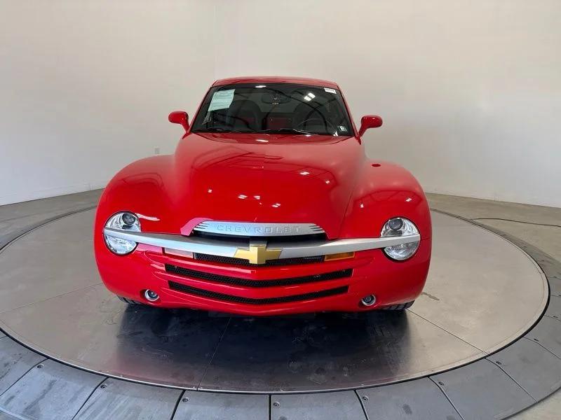 chevrolet ssr 2004 1GCES14P34B113559 image chevrolet ssr 2004 1GCES14P34B113559 image