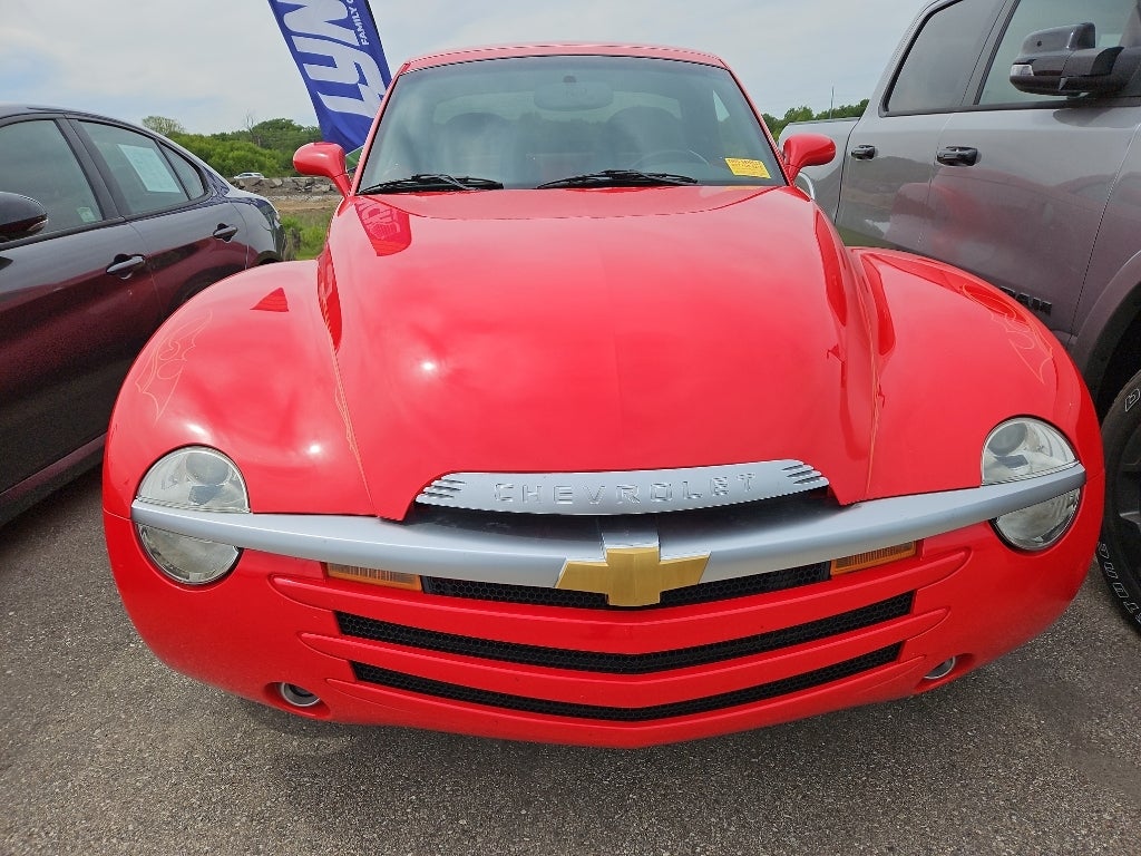 chevrolet ssr 2004 1GCES14P44B113702 image chevrolet ssr 2004 1GCES14P44B113702 image