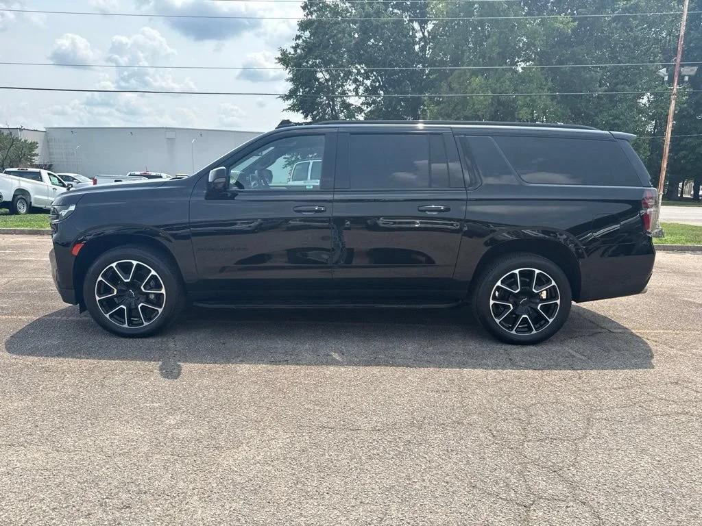 chevrolet suburban 2023 1GNSKEKL3PR430268 image