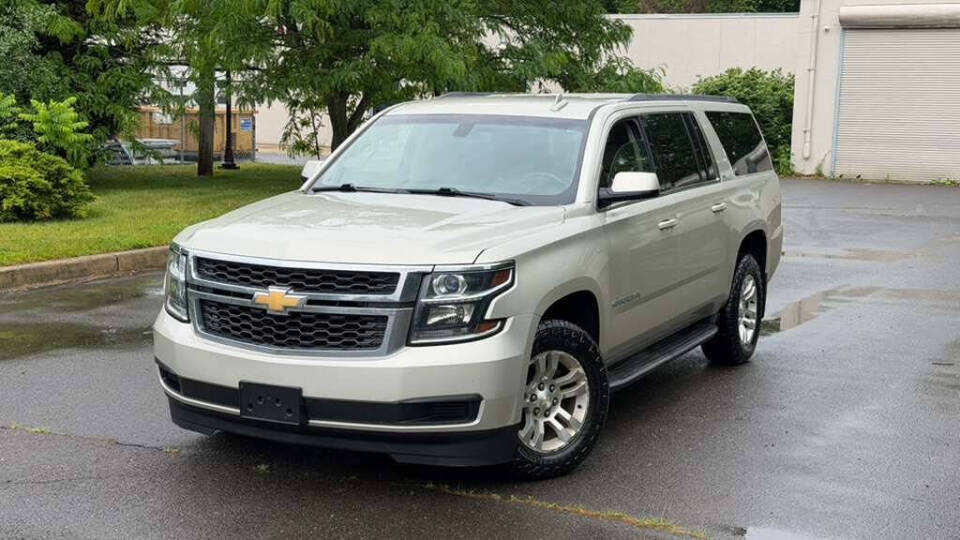 chevrolet suburban 2016 1GNSKGEC2GR418023 image chevrolet suburban 2016 1GNSKGEC2GR418023 image