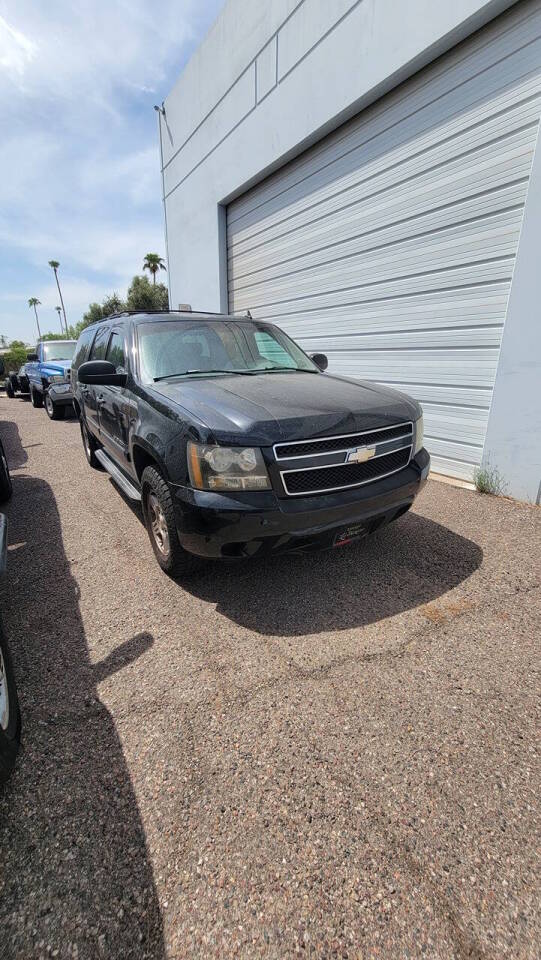 chevrolet suburban 2008 3GNFC160X8G179029 image chevrolet suburban 2008 3GNFC160X8G179029 image
